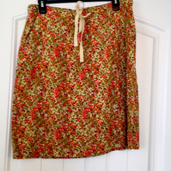 Eddie Bauer, multi colored draw-string skirt. Perfect condition. Worn <5 times. - Picture 1 of 4